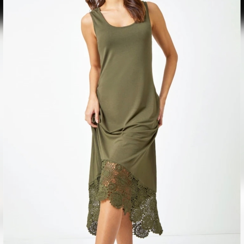 Nina Leonard Miracle Matte Jersey Sleeveless Dress - Size M
